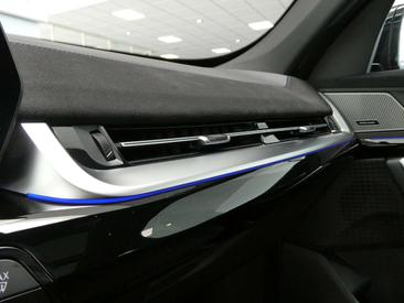 BMW IX1 M Sport EDrive20 — photo 16