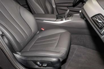 BMW Série 5 530e — photo 8
