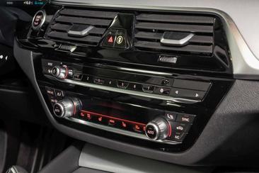 BMW Série 5 530e — photo 18