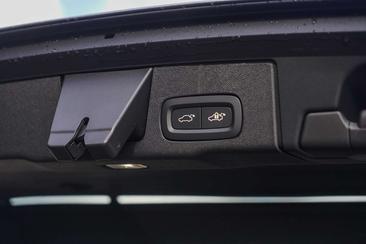 Volvo XC60 T6 Recharge Plus — photo 10