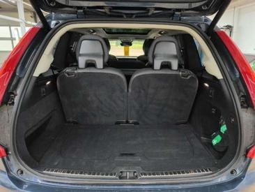 Volvo XC90 D5 Plus — photo 8