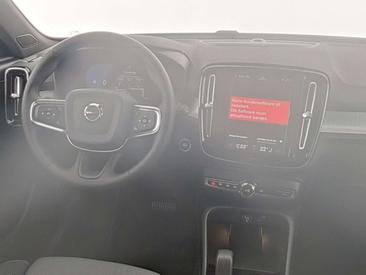 Volvo XC40 B3 Plus — photo 8