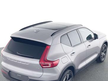 Volvo XC40 B3 Plus — photo 9