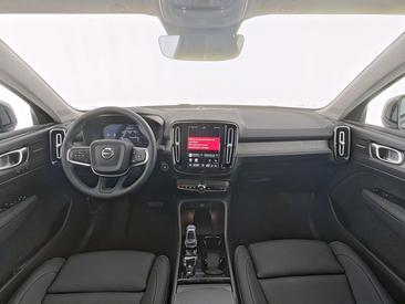 Volvo XC40 B3 Plus — photo 5