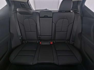 Volvo XC40 B3 Plus — photo 13