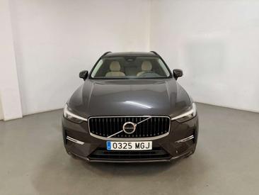 Volvo XC60 B4 Core — photo 2