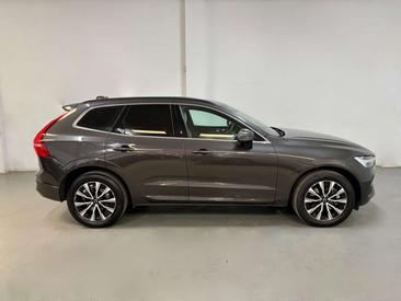 Volvo XC60 B4 Core — photo 6