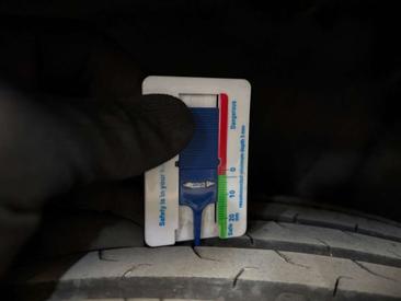 Volvo XC60 B4 Core — photo 30