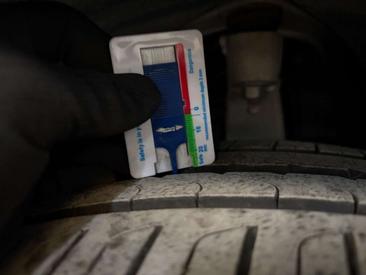 Volvo XC60 B4 Core — photo 32