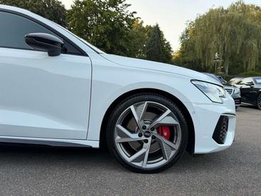 Audi S3 TFSI — photo 17