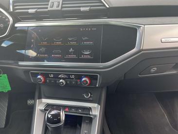 Audi Q3 35 TDI — photo 11