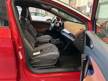 Volkswagen ID.5 Pro Performance — photo 3