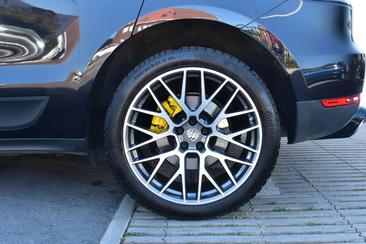 Porsche Macan — photo 3