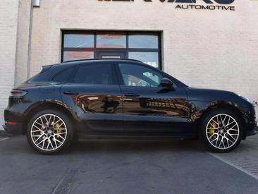 Porsche Macan — photo 8