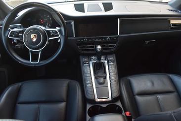 Porsche Macan — photo 9
