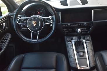 Porsche Macan — photo 10