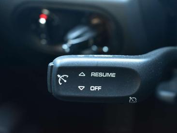 Porsche Macan — photo 16