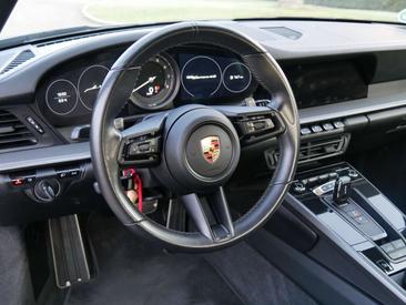 Porsche 992 I Carrera 4S — photo 10