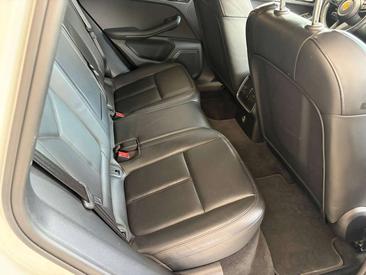 Porsche Macan S — photo 20