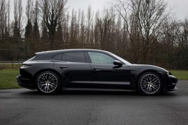 Porsche Taycan 4S — photo 3