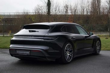 Porsche Taycan 4S — photo 6