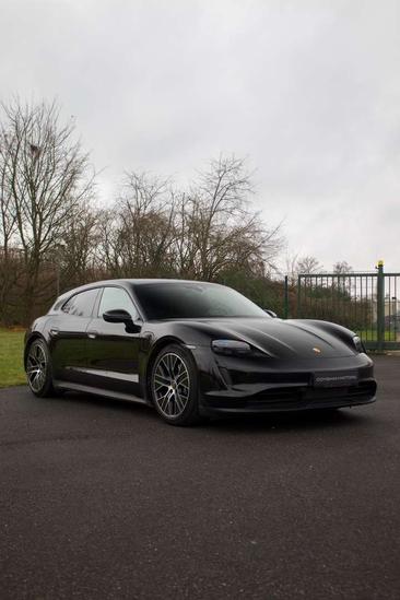 Porsche Taycan 4S — photo 8