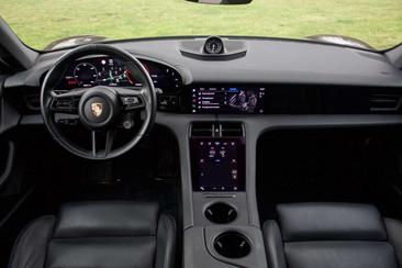 Porsche Taycan 4S — photo 21