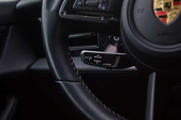 Porsche Taycan 4S — photo 23