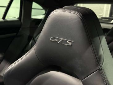 Porsche Panamera II GTS — photo 18