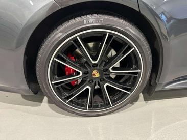 Porsche Panamera II GTS — photo 27