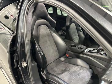 Porsche Panamera II GTS — photo 31