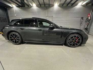 Porsche Panamera II GTS — photo 38