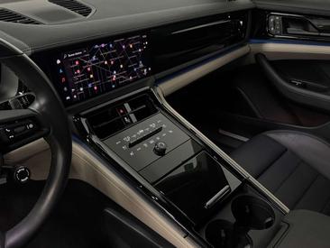 Porsche Panamera I — photo 23