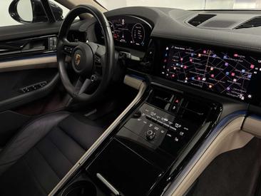Porsche Panamera I — photo 37