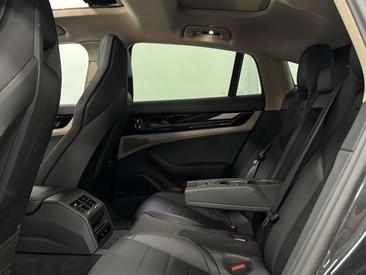 Porsche Panamera I — photo 43