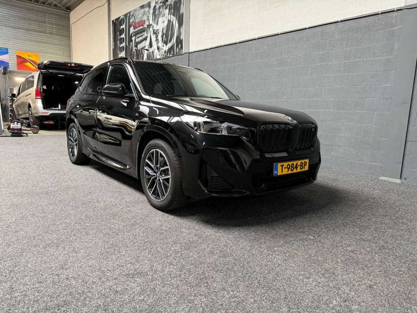 BMW IX1 M-Pakket XDrive30 - 2023 - Joinsteer - #1