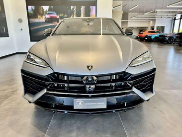 Lamborghini Urus 2026 Gris — photo 2