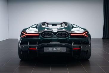 Lamborghini Revuelto — photo 4