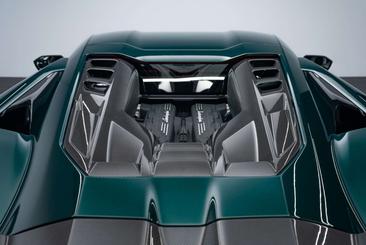 Lamborghini Revuelto — photo 5