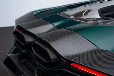 Lamborghini Revuelto — photo 6