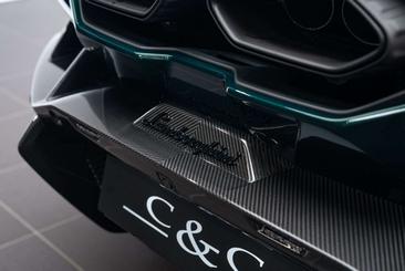 Lamborghini Revuelto — photo 19