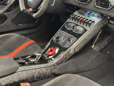 Lamborghini Huracán Performante Spyder — photo 38