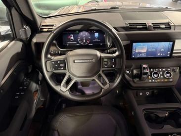 Land Rover Defender 110 D200 X-Dynamic SE Mi-Hy AWD CarPlay — photo 18