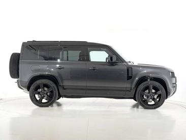 Land Rover Defender 110 D250 AWD Auto X-Dynamic SE — photo 6