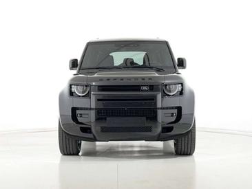 Land Rover Defender 110 D250 AWD Auto X-Dynamic SE — photo 8