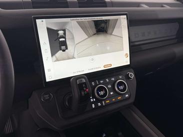 Land Rover Defender 110 D250 AWD Auto X-Dynamic SE — photo 35