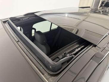 Land Rover Defender 110 D250 AWD Auto X-Dynamic SE — photo 43