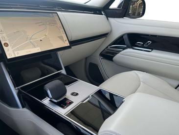 Land Rover Range Rover D350 Style+Fahrassist+AHK+HUD+Pano Noir — photo 15