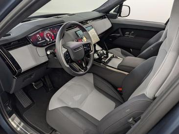 Land Rover Range Rover Sport SV — photo 47
