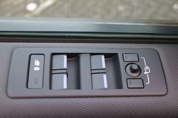 Land Rover Discovery D300 R-Dynamic SE AWD AHK Matrix LED — photo 32
